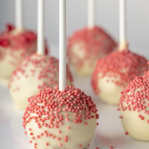 Several decorated cake pops